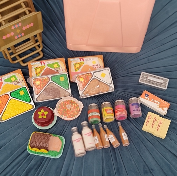 American Girl Mary Ellen's refrigerator and food set COMPLETE - Picture 12 of 12